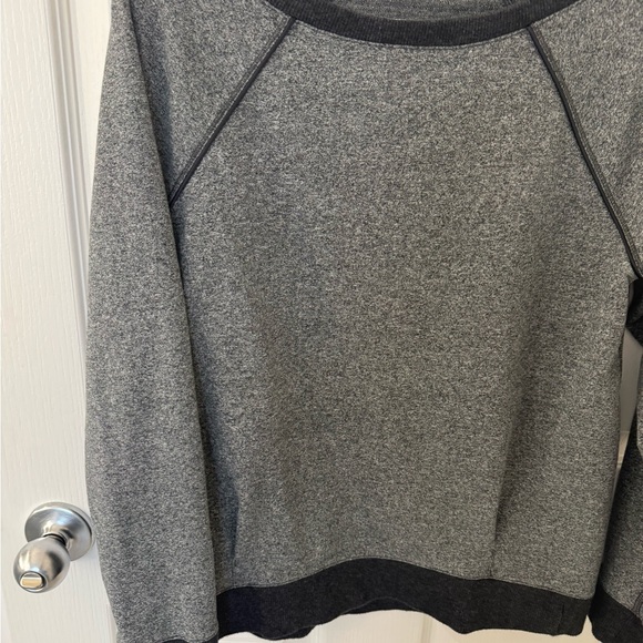 Lululemon Grey and Black Sweatshirt Size Small - Picture 9 of 10